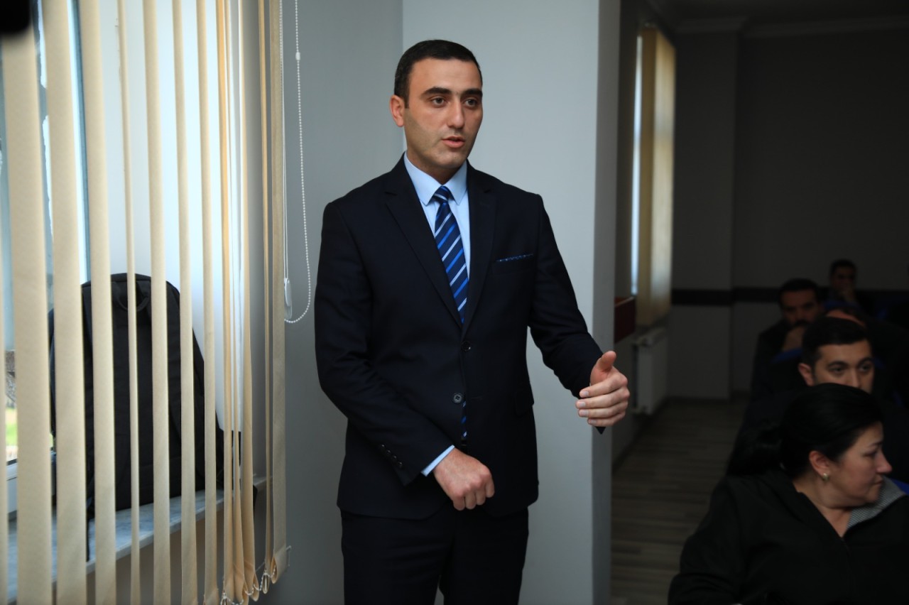 İcra başçısı Niyazi Bayramov vətəndaşlarla görüşdü - FOTOLAR